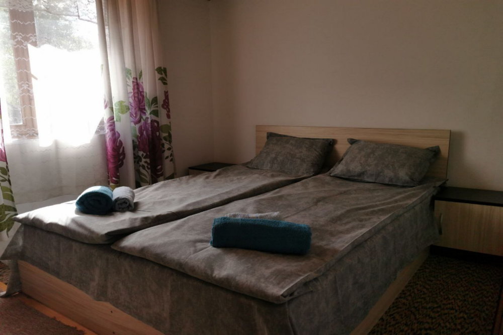 Нощувки във Велико Търново и Елена